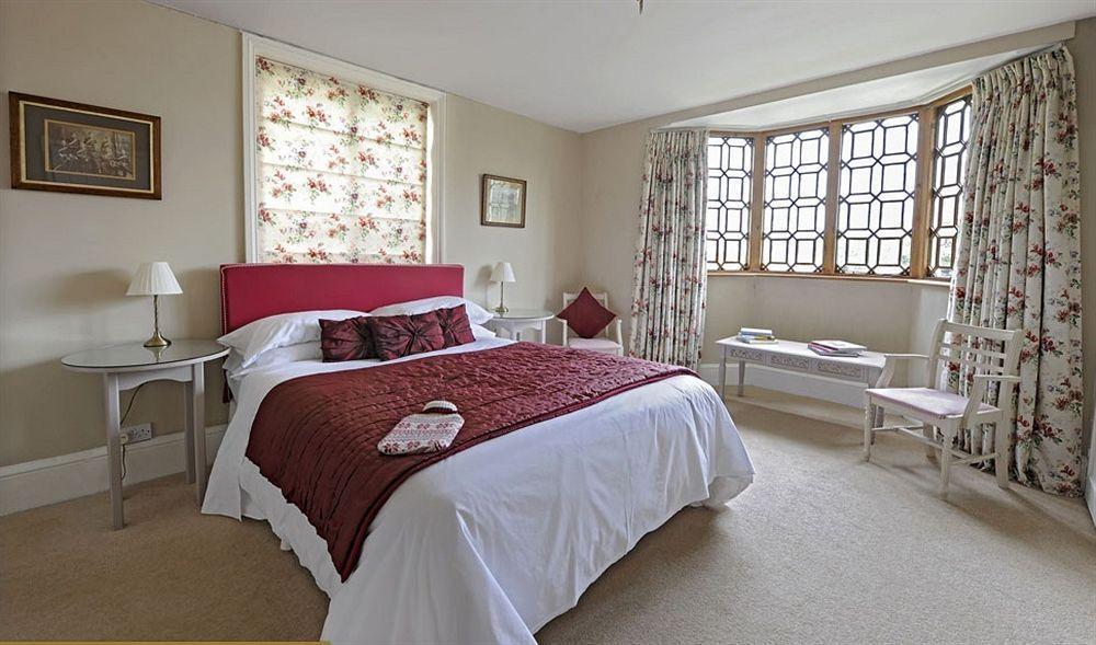 The Cholmondeley Arms 호텔 Wrenbury 외부 사진
